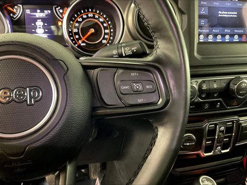 Used 2022 Jeep Gladiator Sport AWD/4WD image 13