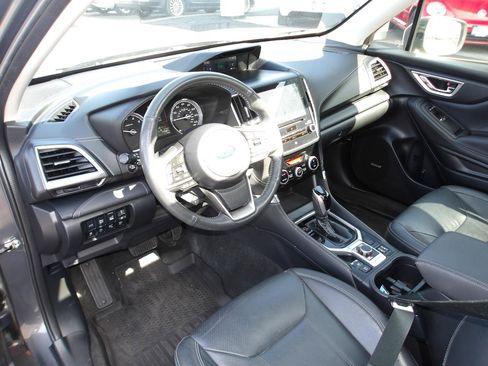 Used 2022 Subaru Forester Touring w/ Popular Package #2 AWD/4WD image 9