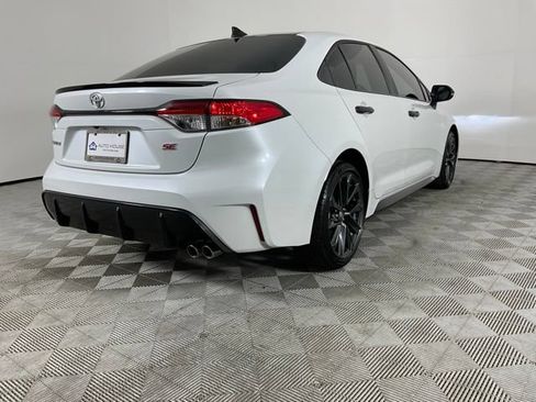 Used 2025 Toyota Corolla SE FWD image 9