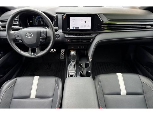 Certified 2025 Toyota Camry SE image 15