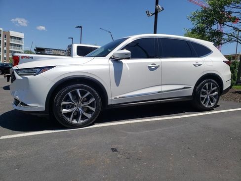 Certified 2024 Acura MDX SH-AWD w/ Technology Package image 5