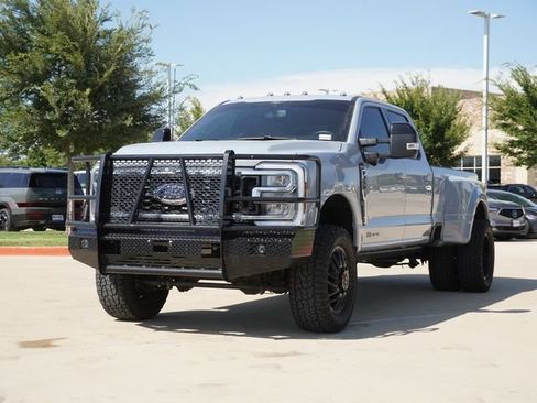 Used 2024 Ford F350 Lariat w/ FX4 Off-Road Package AWD/4WD image 3