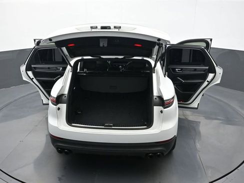 Certified 2020 Porsche Cayenne AWD/4WD image 26