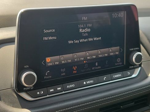 Certified 2024 Nissan Rogue S FWD image 23