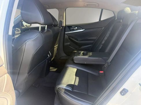 Used 2023 Nissan Maxima SV w/ Floor Mat Group FWD image 31