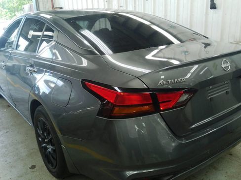 Used 2024 Nissan Altima 2.5 S FWD image 2