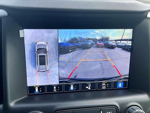 Used 2024 GMC Terrain SLT w/ Tech Package image 27