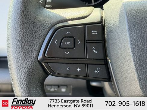 Certified 2025 Toyota Sienna LE FWD image 23