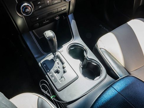 Used 2011 Kia Sorento EX w/ Premium Pkg image 27