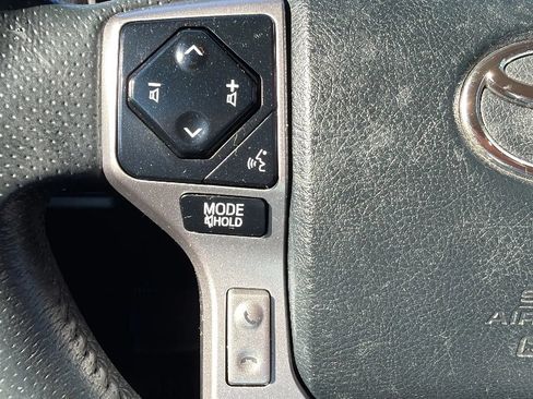 Used 2021 Toyota 4Runner SR5 AWD/4WD image 12