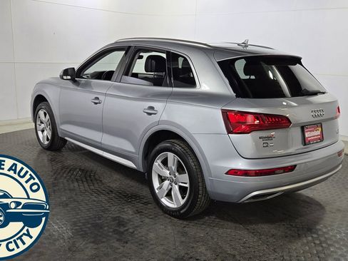 Used 2018 Audi Q5 2.0T Premium Plus w/ Premium Plus Package AWD/4WD image 5