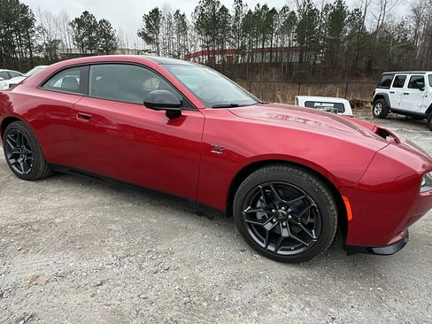 Used 2024 Dodge Charger R/T w/ Plus Group image 5