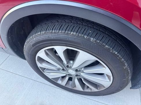 Used 2019 Buick Encore Preferred FWD image 5