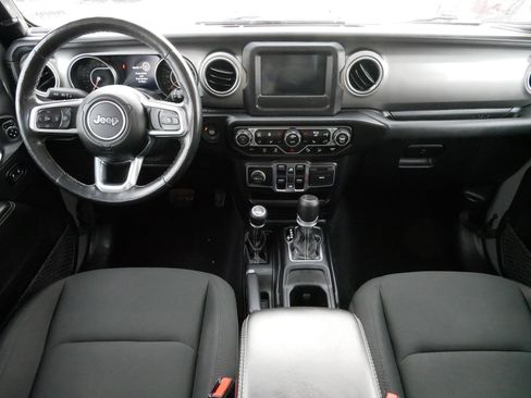 Used 2021 Jeep Wrangler Unlimited Sahara w/ Safety Group image 10