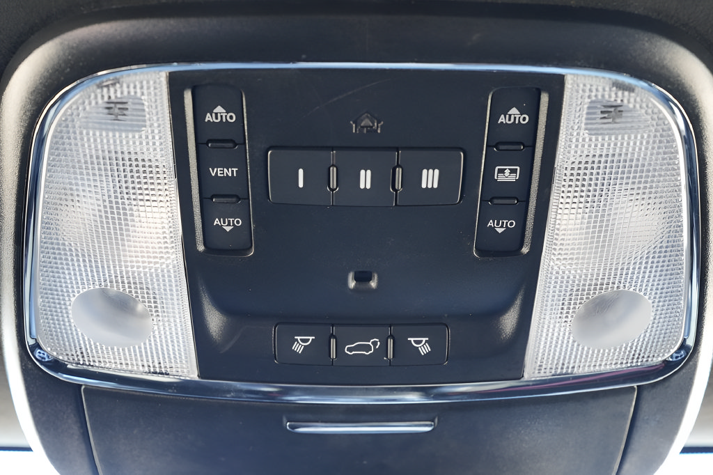 Used 2020 Jeep Grand Cherokee SRT AWD/4WD image 20
