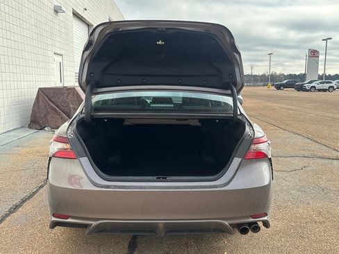 Used 2024 Toyota Camry SE image 28