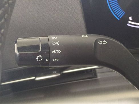 Used 2025 Hyundai Kona SEL FWD image 33