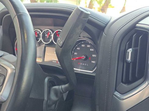 Used 2022 Chevrolet Silverado 1500 LTZ w/ LTZ Premium Package AWD/4WD image 39