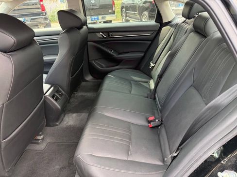 Used 2020 Honda Accord Touring image 13