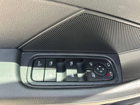 Certified 2023 Porsche Panamera RWD image 18