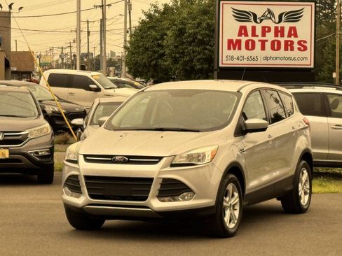 Used 2016 Ford Escape SE AWD/4WD image 3