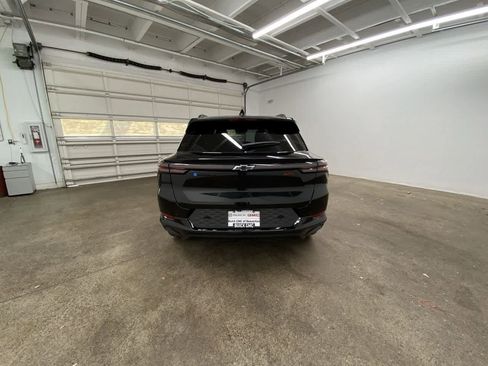 Used 2024 Chevrolet Equinox EV RS image 5