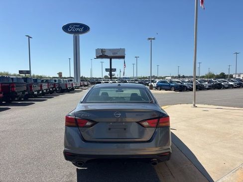 Used 2024 Nissan Altima 2.5 SR image 4