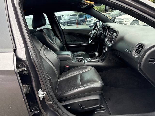 Used 2020 Dodge Charger SXT w/ Plus Group RWD image 9
