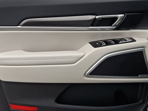 Used 2023 Kia Telluride S w/ S Sunroof Package image 11