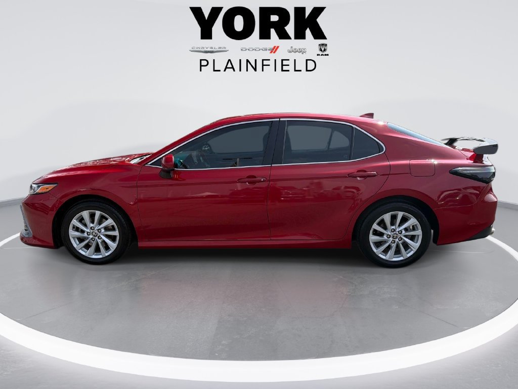 Used 2024 Toyota Camry LE FWD image 8