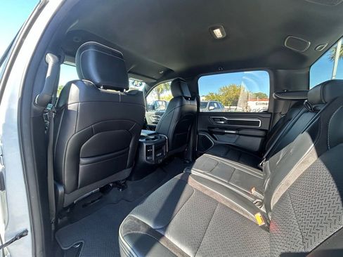 Used 2024 RAM 1500 Laramie image 15