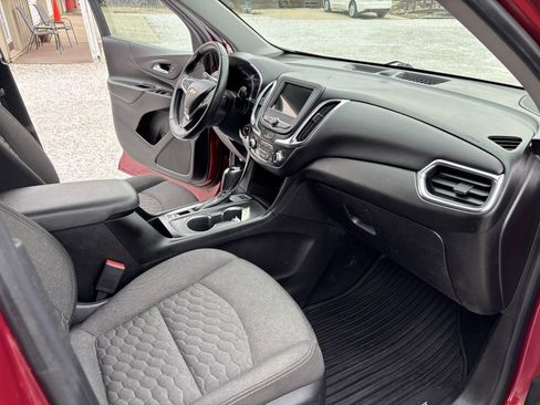 Used 2019 Chevrolet Equinox LT image 9