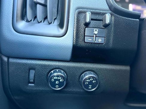 Used 2016 Chevrolet Colorado Z71 image 27