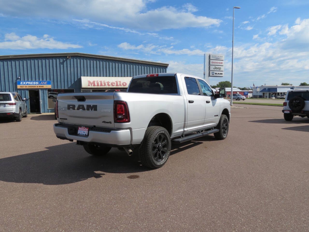 Used 2026 RAM 2500 Big Horn AWD/4WD image 5