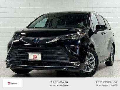 Used 2021 Toyota Sienna XLE