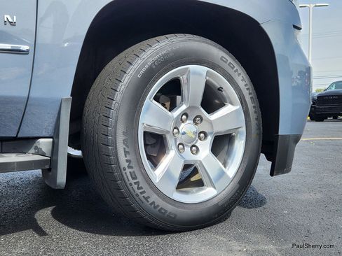 Used 2016 Chevrolet Suburban LT AWD/4WD image 12