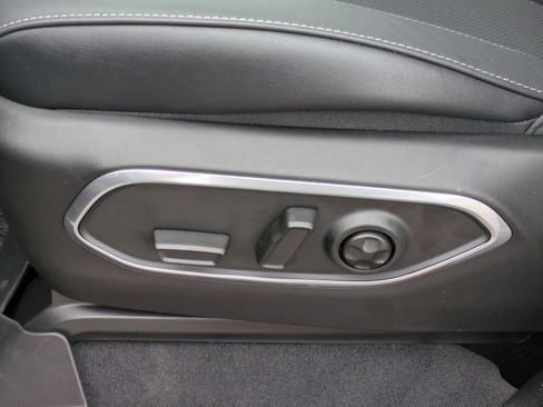 New 2026 Jeep Grand Wagoneer L Limited image 12