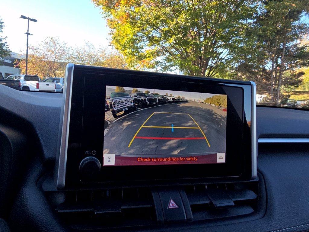 Used 2025 Toyota RAV4 XLE w/ Convenience Package AWD/4WD image 28