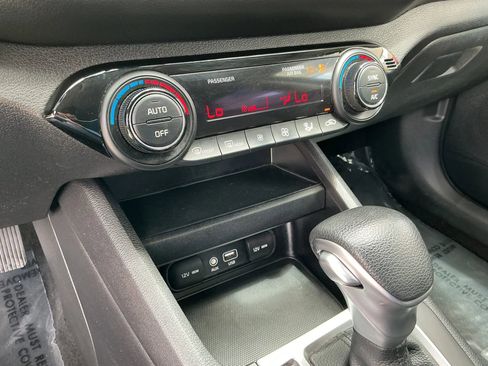 Used 2019 Kia Forte LXS FWD image 20