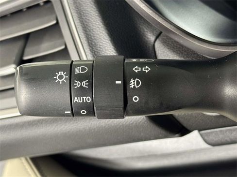 Used 2021 Subaru Ascent Limited w/ Technology Package image 21