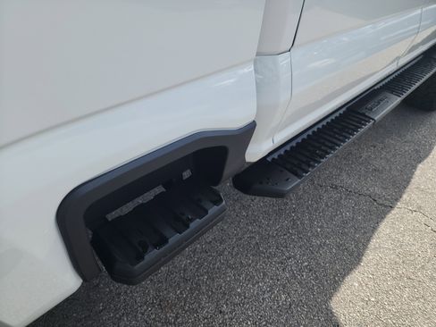 Certified 2026 Ford F250 XLT AWD/4WD image 17