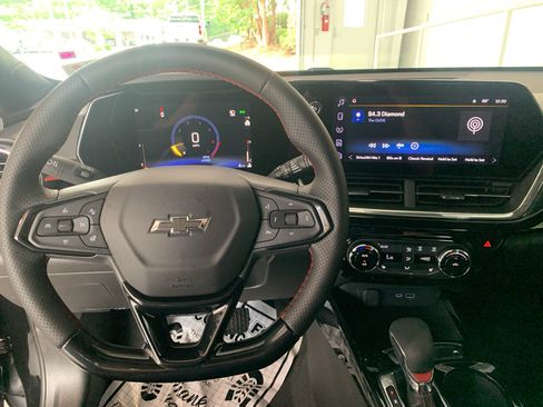 New 2026 Chevrolet Trax RS w/ Driver Confidence Package FWD image 16
