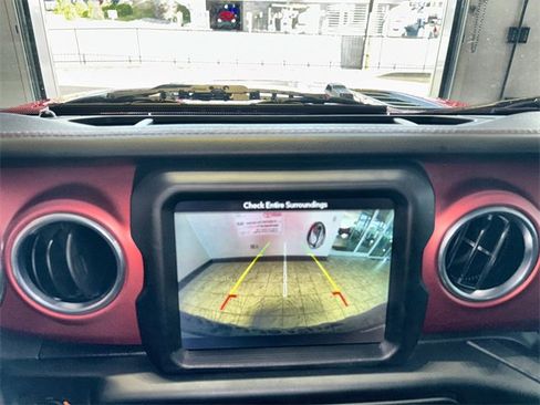 Used 2018 Jeep Wrangler Unlimited Rubicon image 17