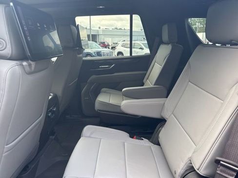 New 2026 GMC Yukon Elevation w/ Elevation Premium Package AWD/4WD image 11