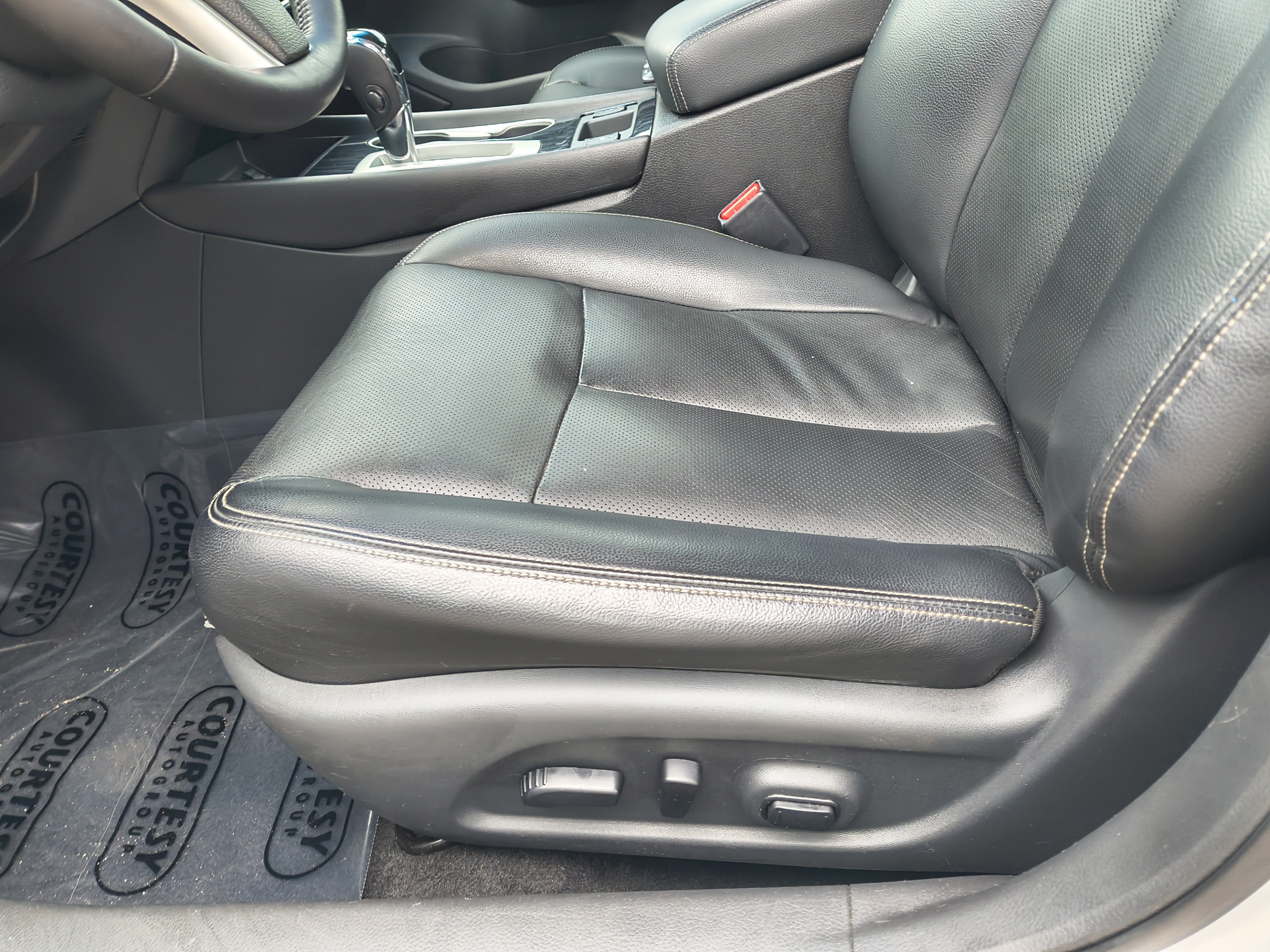Used 2018 Nissan Altima 2.5 SL FWD image 21