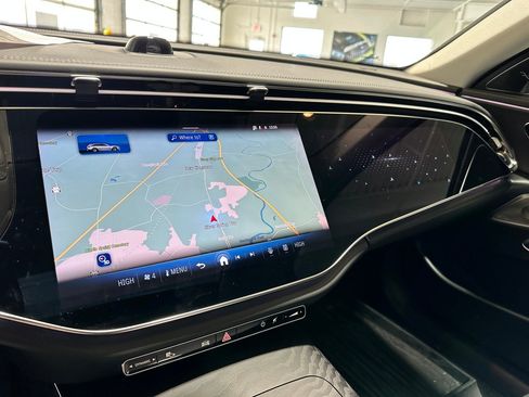 Certified 2025 Mercedes-Benz E 450 4MATIC All-Terrain Wagon image 8