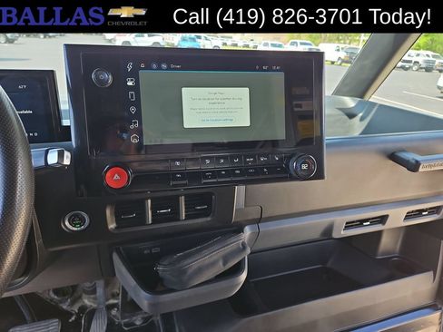Used 2024 Chevrolet Brightdrop 600 AWD/4WD image 14