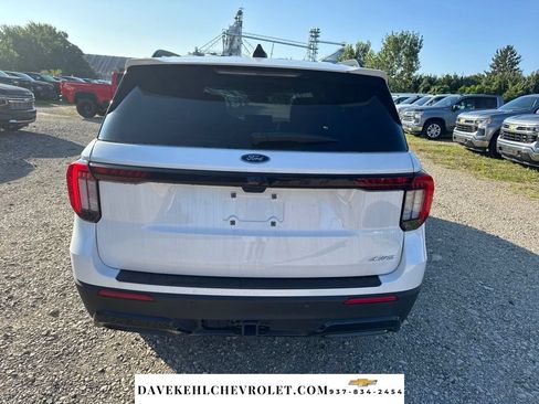 Used 2025 Ford Explorer ST-Line AWD/4WD image 4