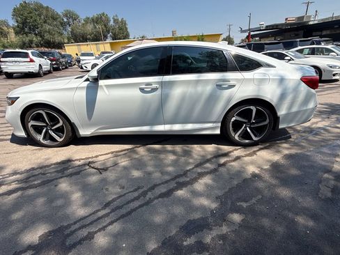 Used 2019 Honda Accord Sport image 4