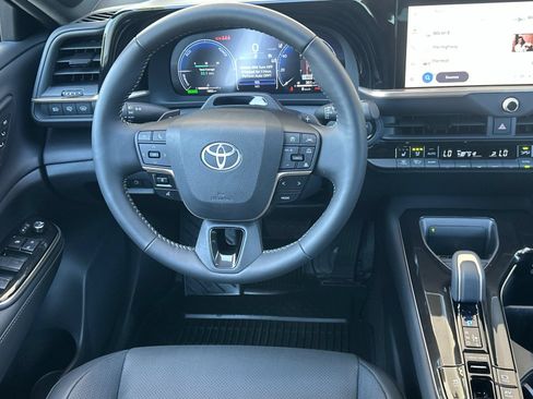 Used 2026 Toyota Crown Signia w/ Advanced Technology Package AWD/4WD image 14